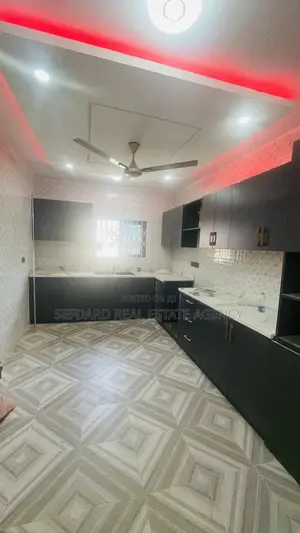 3bdrm Apartment in Sefdard Properties, Manet Junction for rent