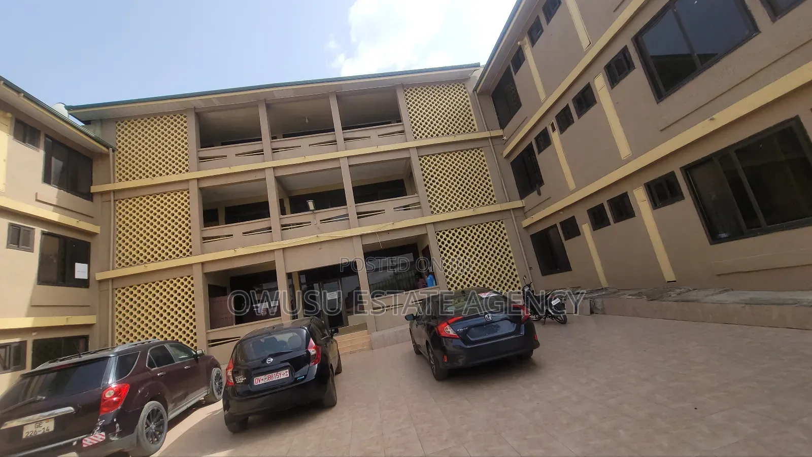 20bdrm Townhouse/Terrace in Ayeduase Near Knust, Kumasi Metropolitan