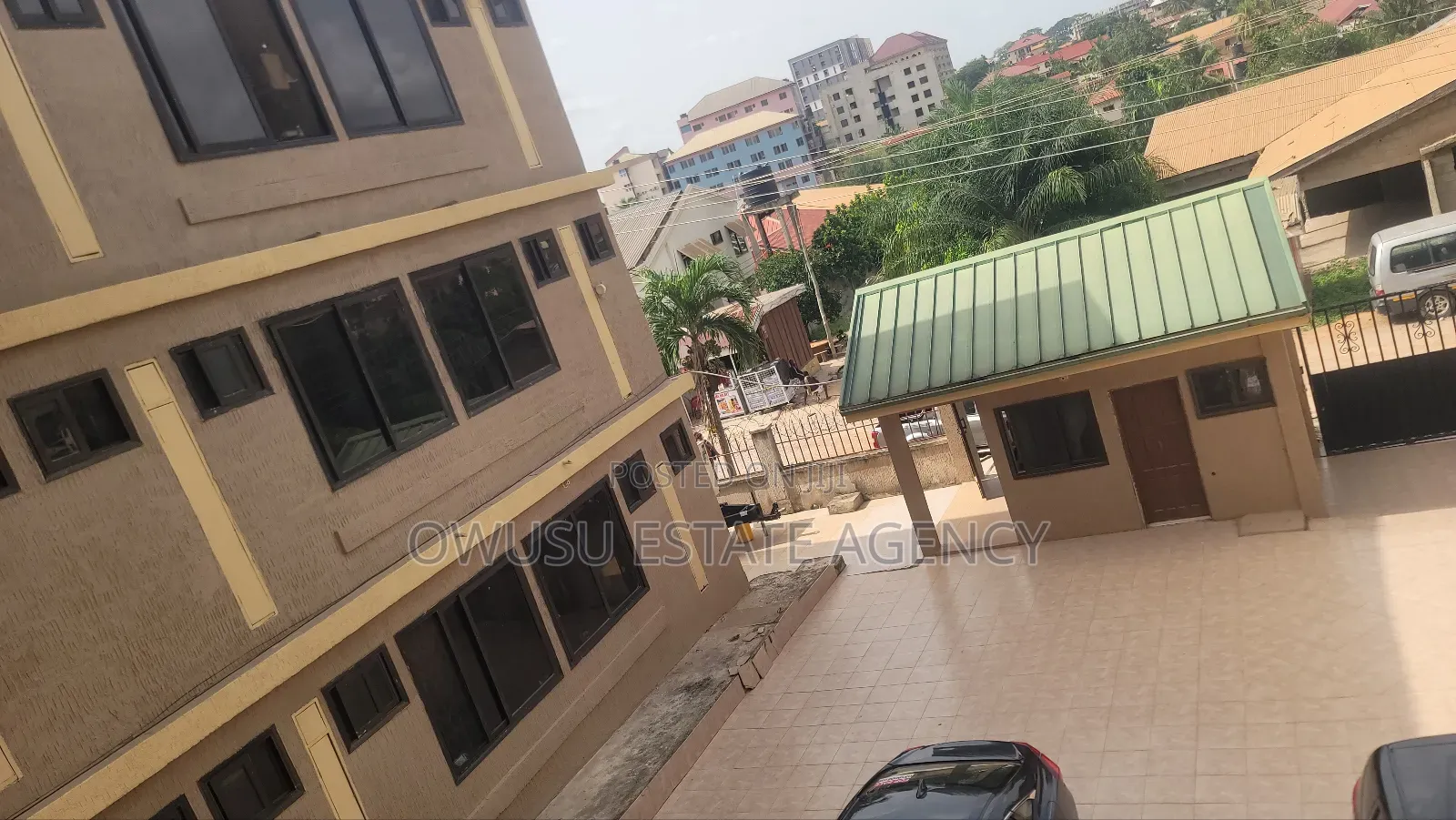 20bdrm Townhouse/Terrace in Ayeduase Near Knust, Kumasi Metropolitan