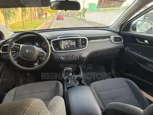 Kia Sorento 2.4L LX AWD 2019 Silver