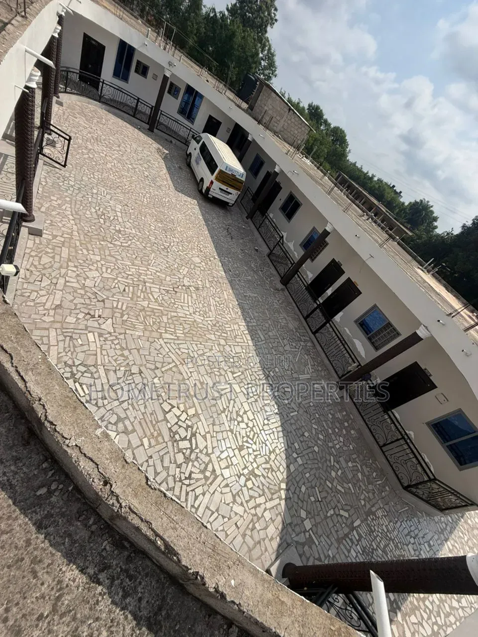 20bdrm Apartment in Kumasi Boadi for sale