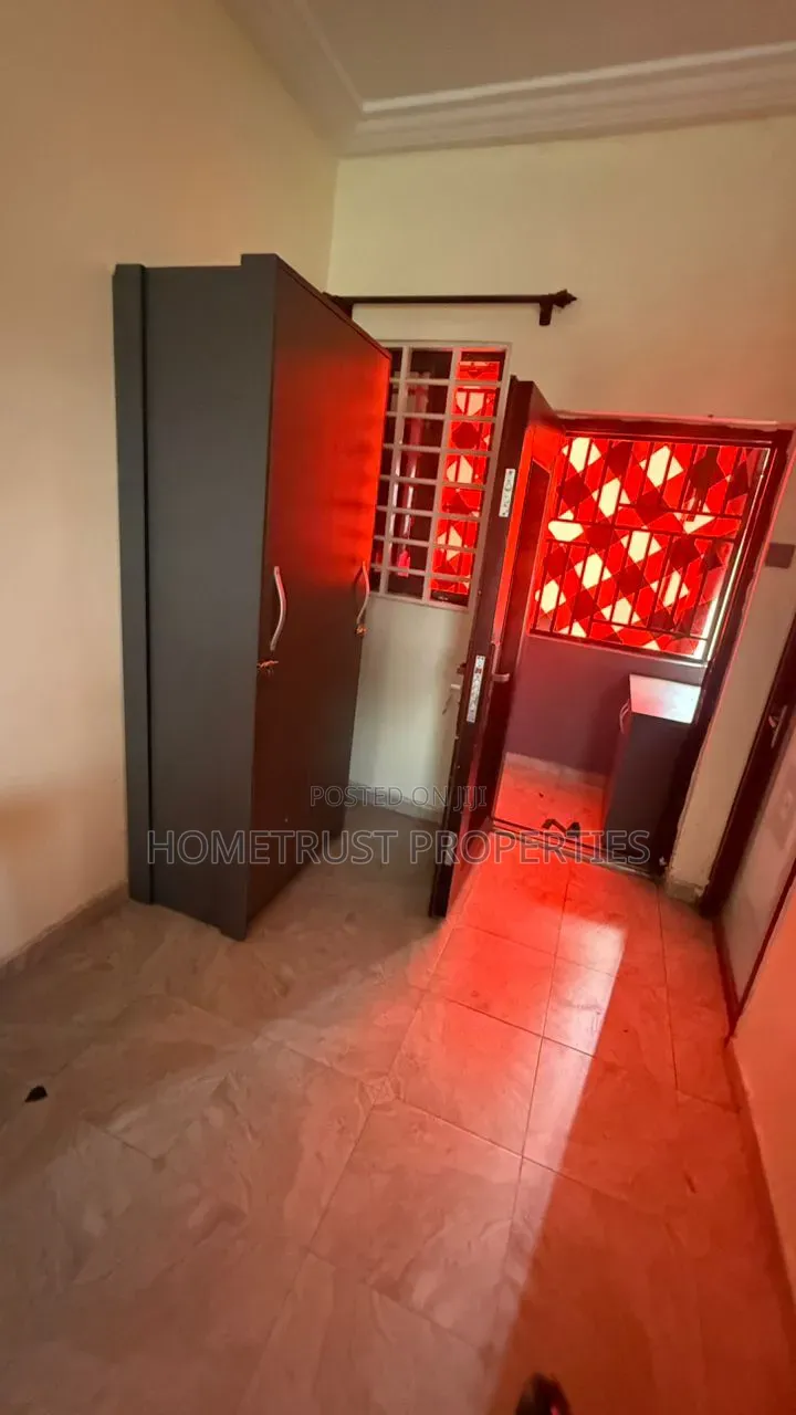 20bdrm Apartment in Kumasi Boadi for sale