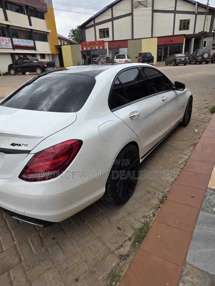 Mercedes-Benz C300 2016 White