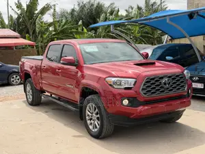 Toyota Tacoma 2023 Red