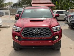Toyota Tacoma 2023 Red