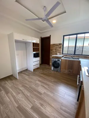4bdrm Duplex in Tiyumba Real Estate, ECOMOG for rent