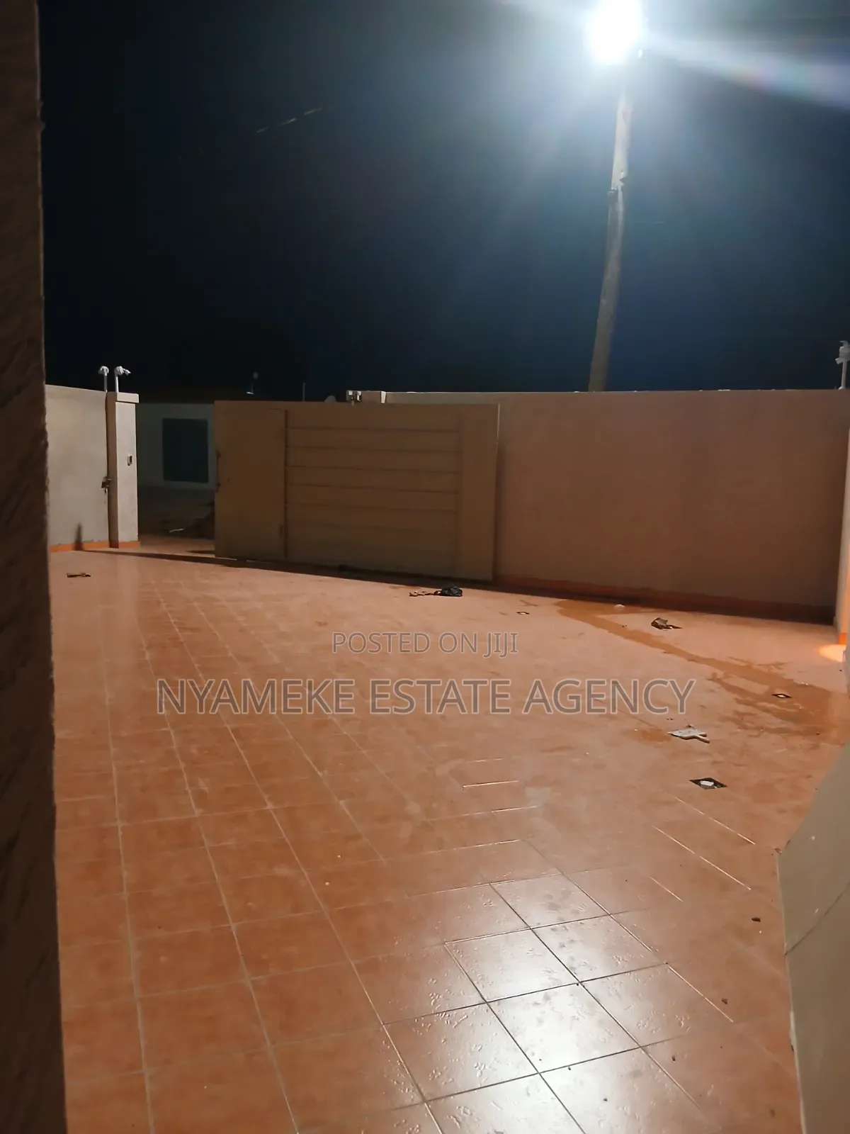 4bdrm Duplex in Kofi Ni Ama, Exhibition for sale