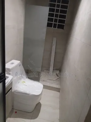 4bdrm Duplex in Kofi Ni Ama, Exhibition for sale