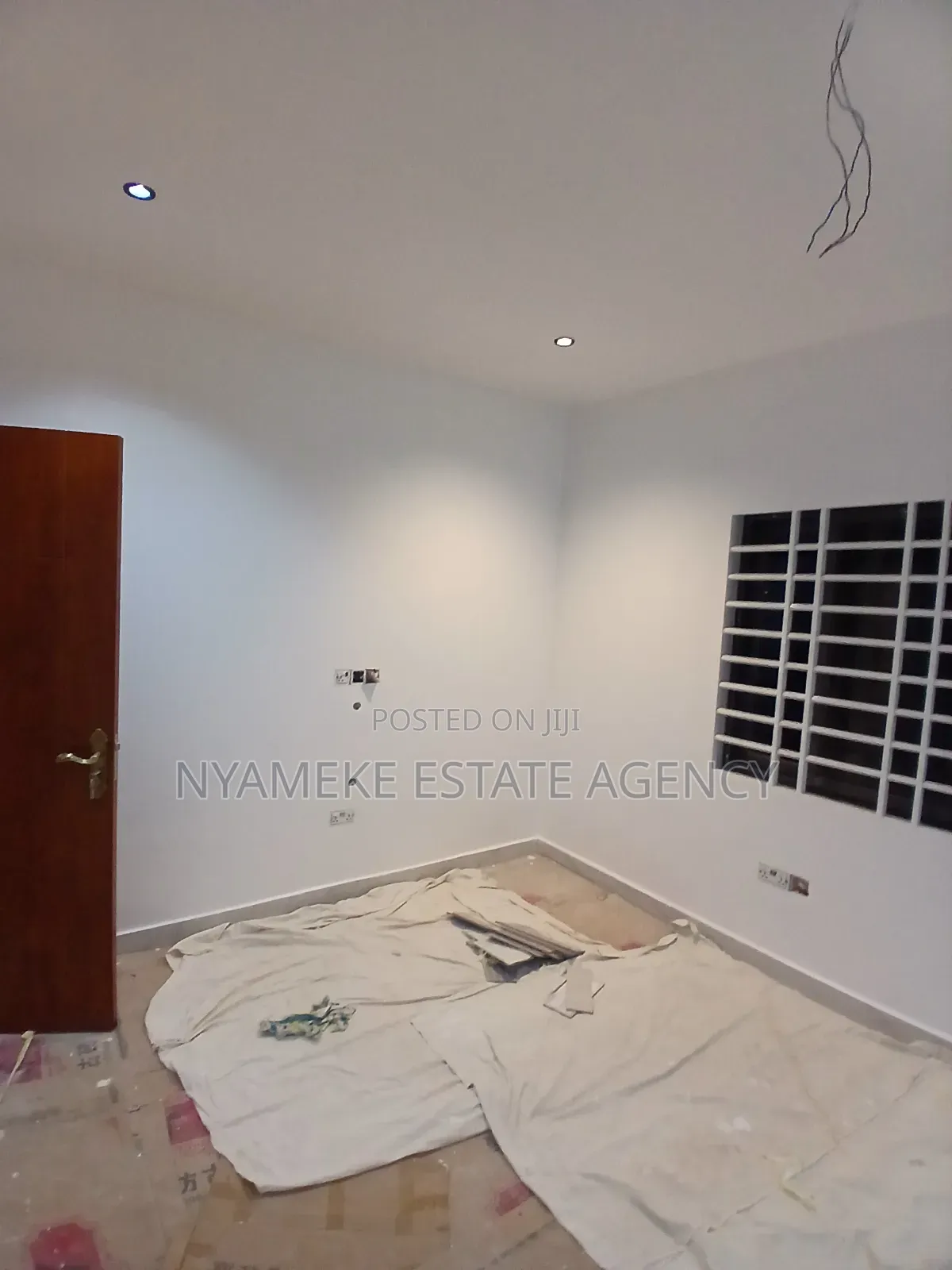 4bdrm Duplex in Kofi Ni Ama, Exhibition for sale