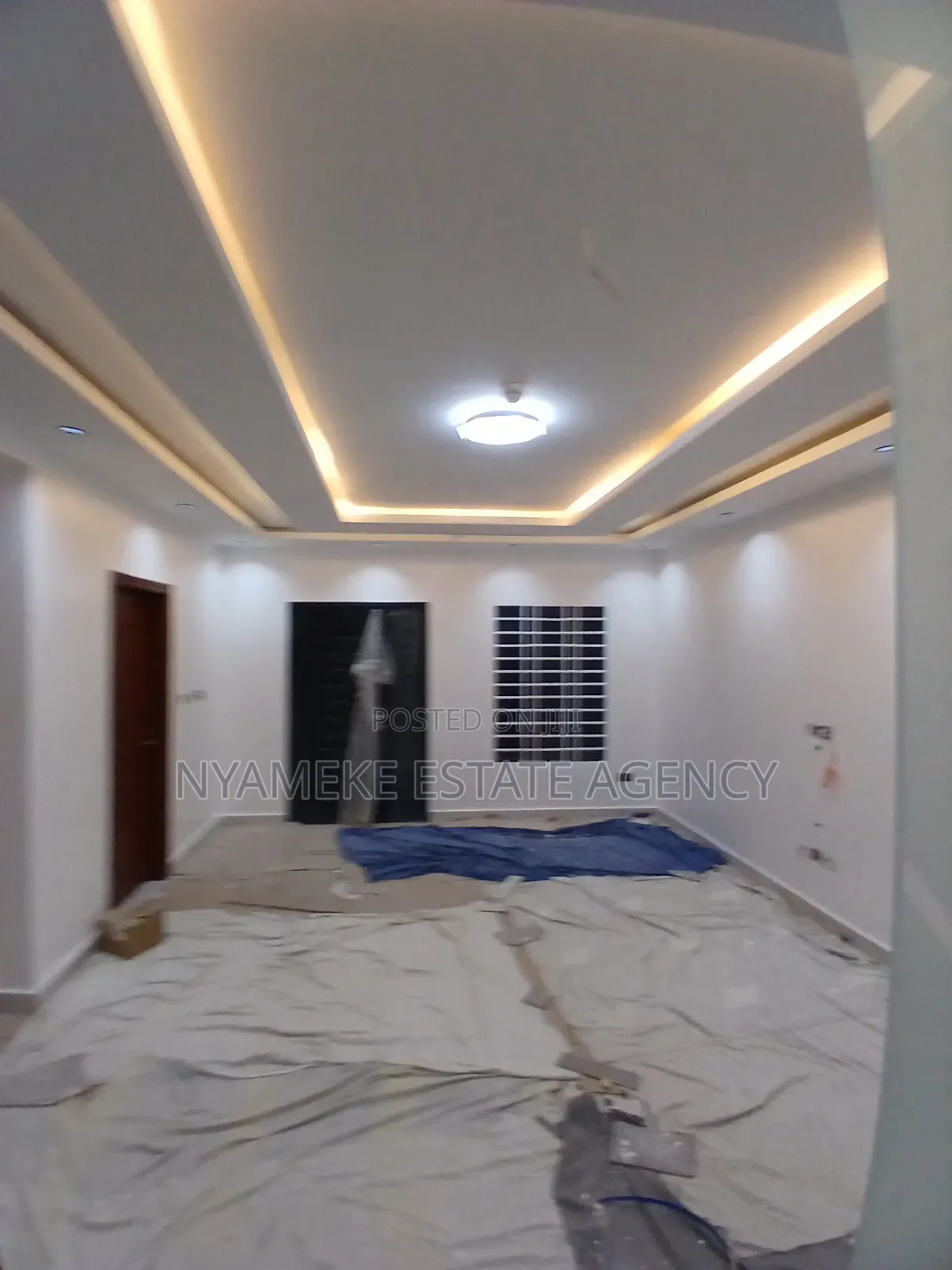 4bdrm Duplex in Kofi Ni Ama, Exhibition for sale