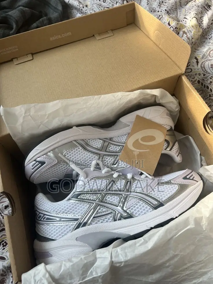 Affordable Sneakers - Asics Gel Runner – Silver/White/Red | Unisex