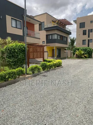 2bdrm Penthouse in Oyarifa Abokobi Road, Accra Metropolitan for sale
