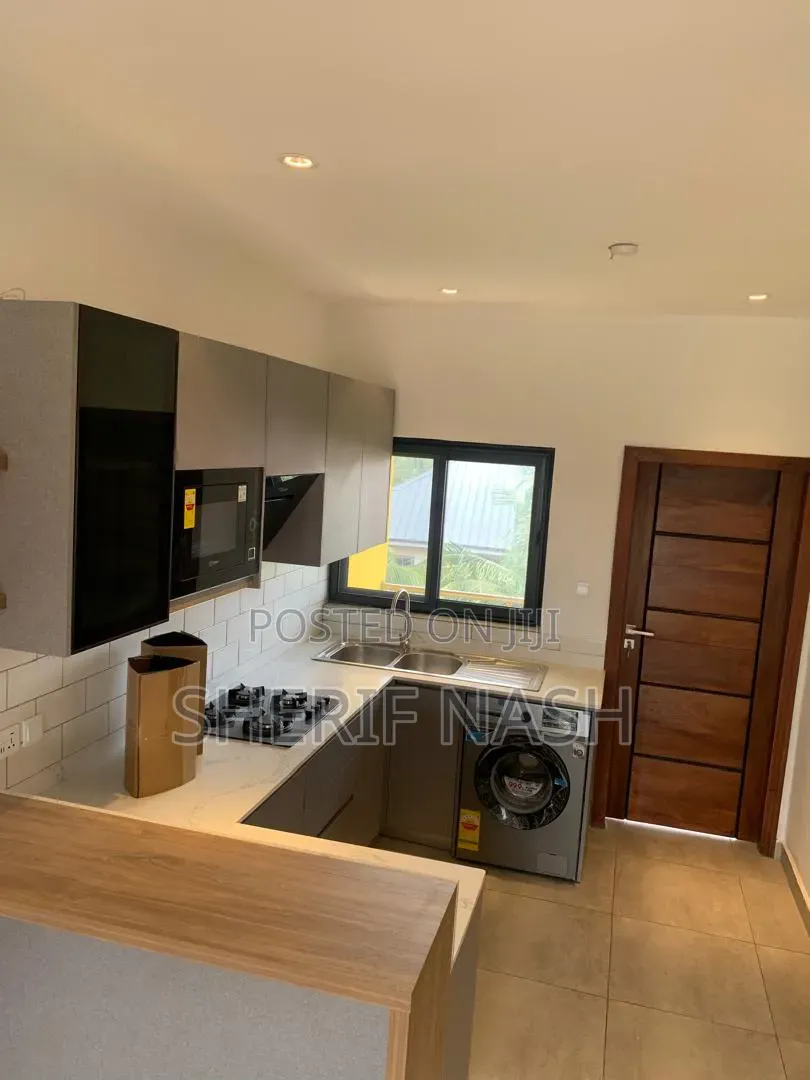 2bdrm Penthouse in Oyarifa Abokobi Road, Accra Metropolitan for sale