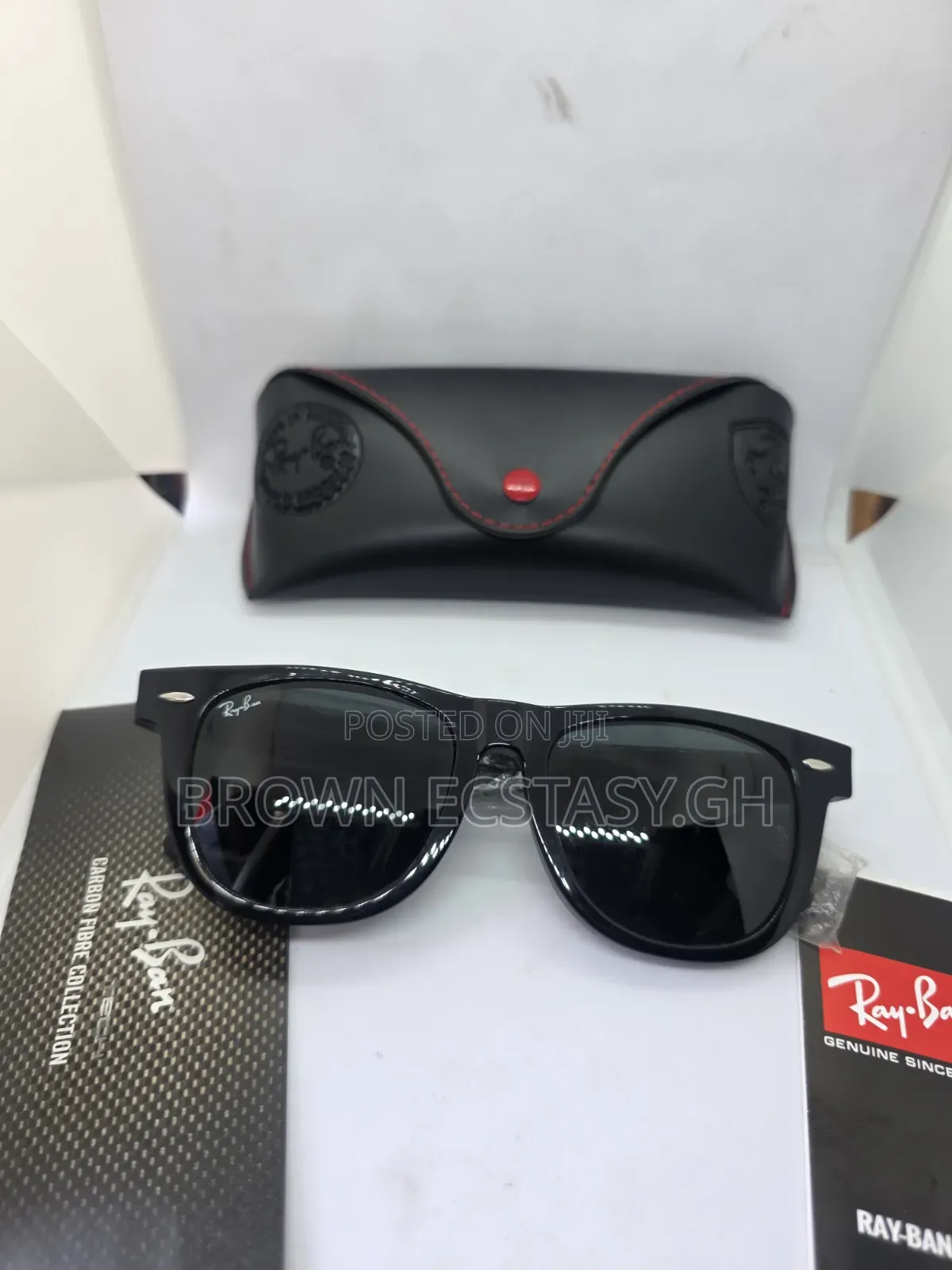 Rayban Wayfarer (Available in Small/Medium/Large)