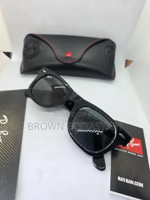 Rayban Wayfarer (Available in Small/Medium/Large)