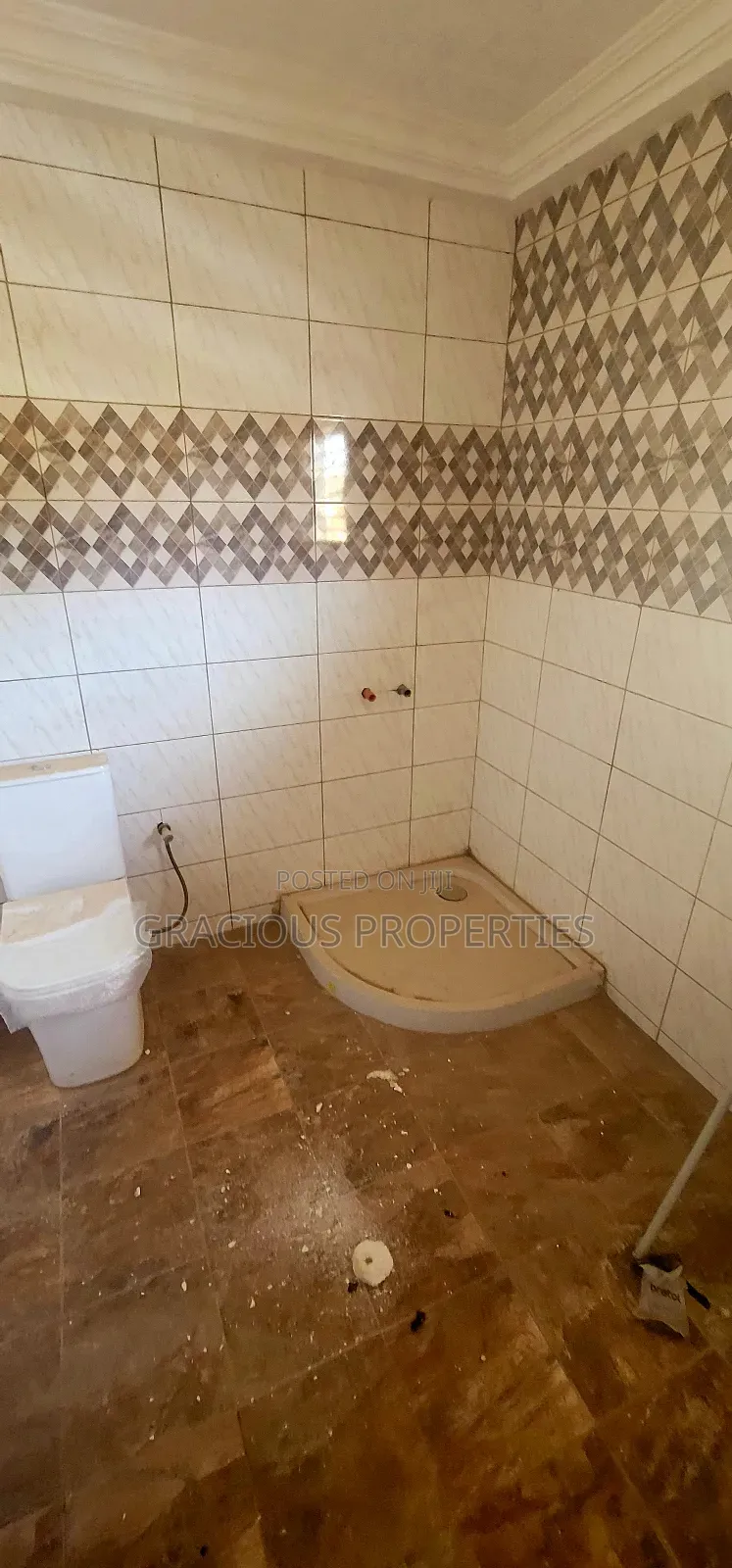 1bdrm Apartment in Gracious Properties, Weija for rent