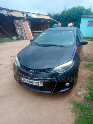 Toyota Corolla LE Eco 4dr Sedan (1.8L 4cyl CVT) 2016 Black