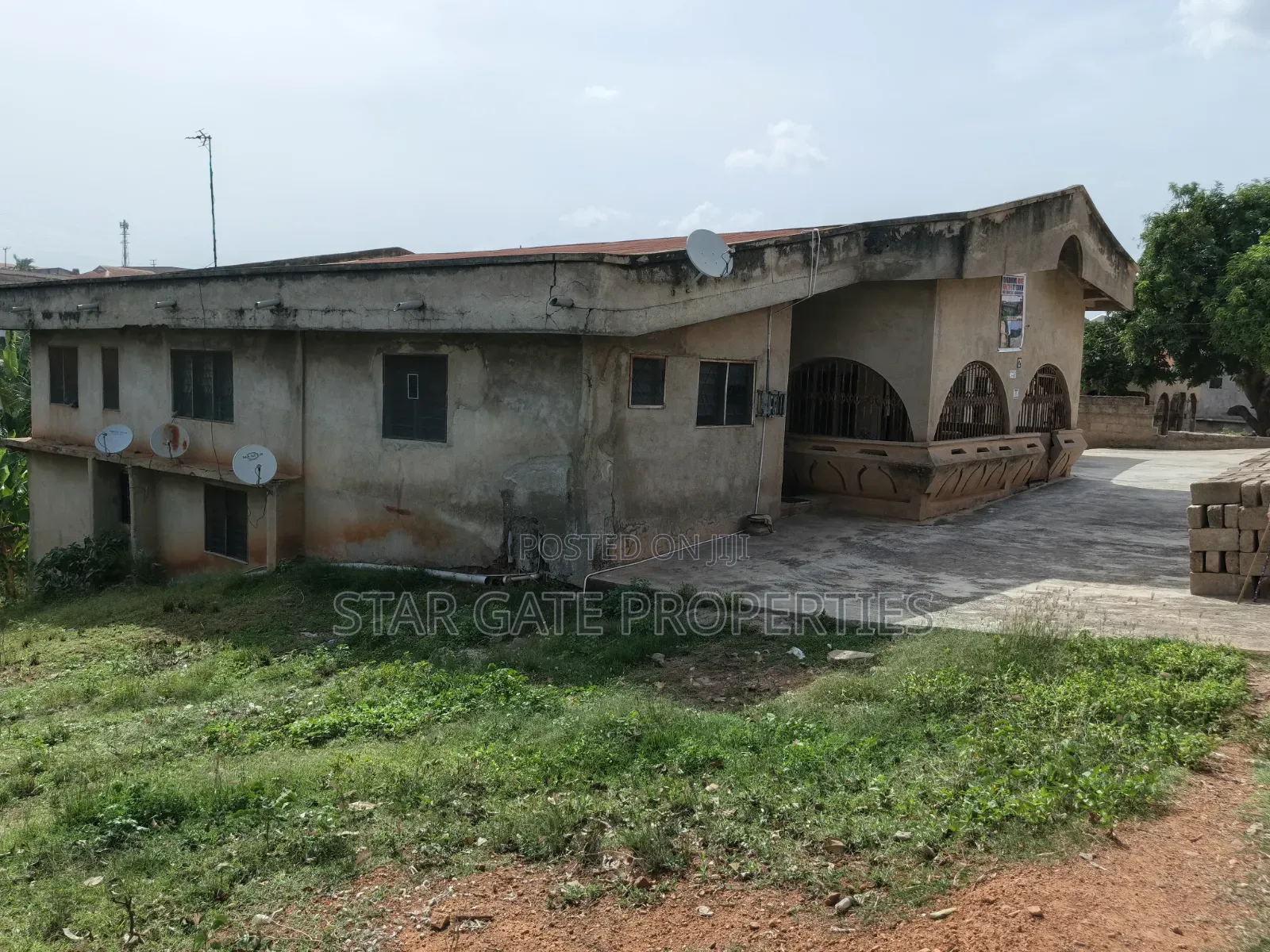15bdrm House in Kronum., Kumasi Metropolitan for sale
