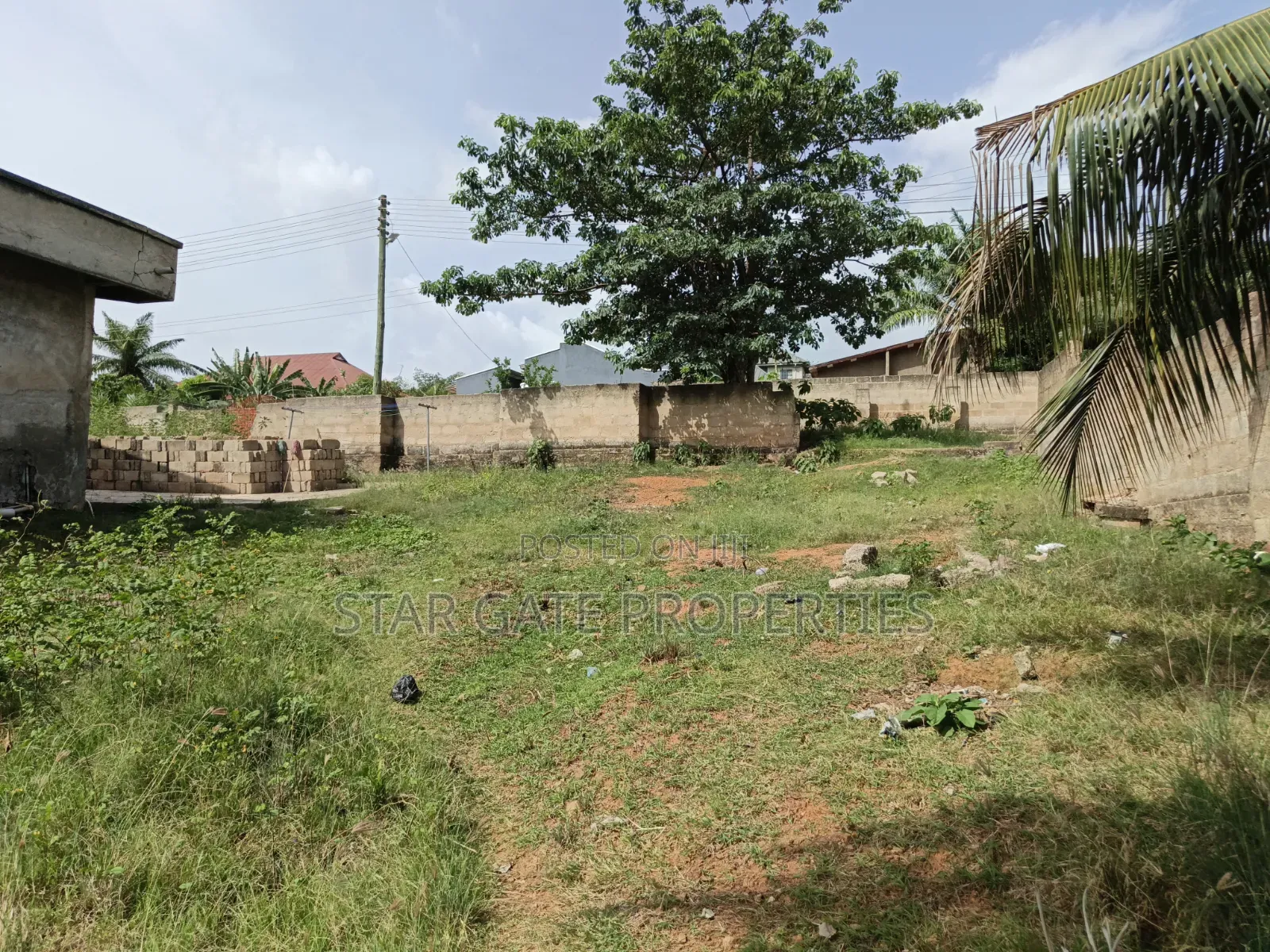 15bdrm House in Kronum., Kumasi Metropolitan for sale