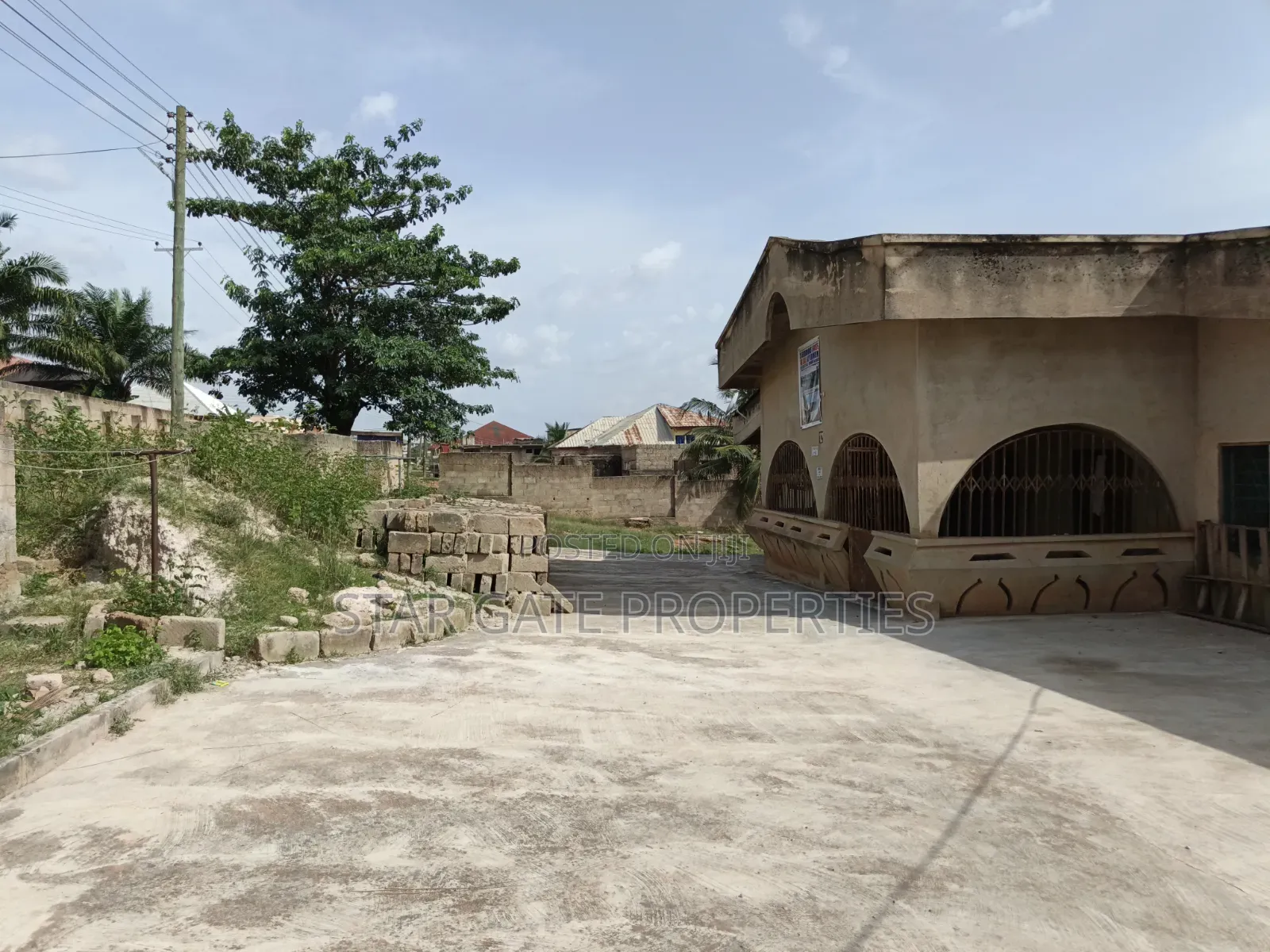 15bdrm House in Kronum., Kumasi Metropolitan for sale