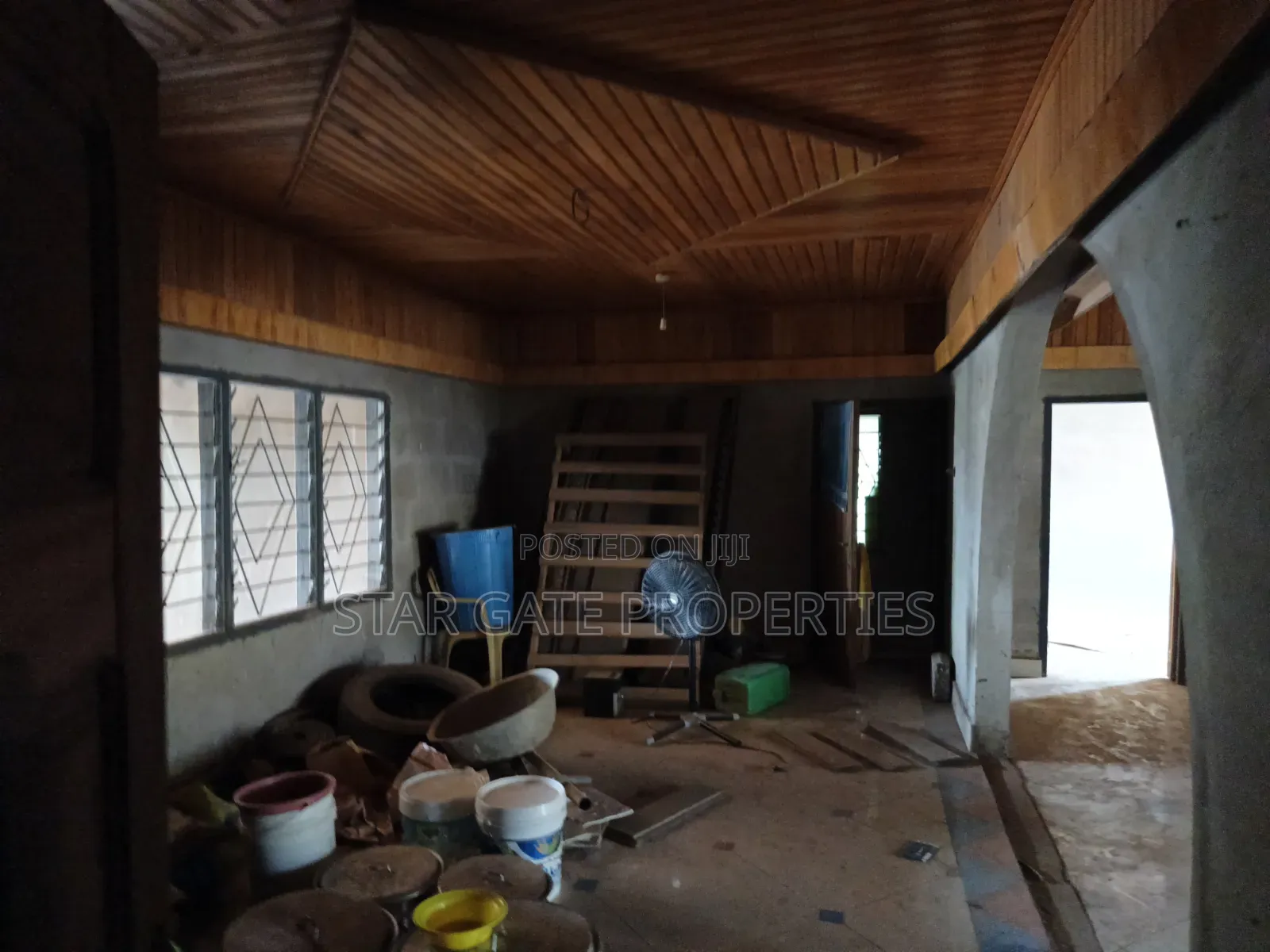 15bdrm House in Kronum., Kumasi Metropolitan for sale