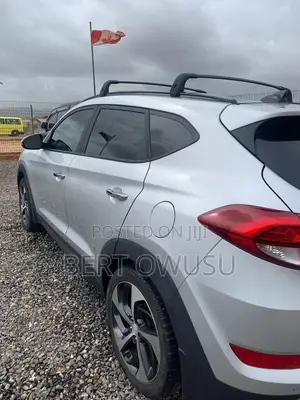Hyundai Tucson 2017 Silver