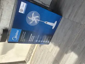 Adjustable Midea 18′′ Rechargeable Standing Fan Fs45-23mrd