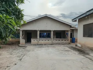 7bdrm House in Kotei, Kumasi Metropolitan for sale