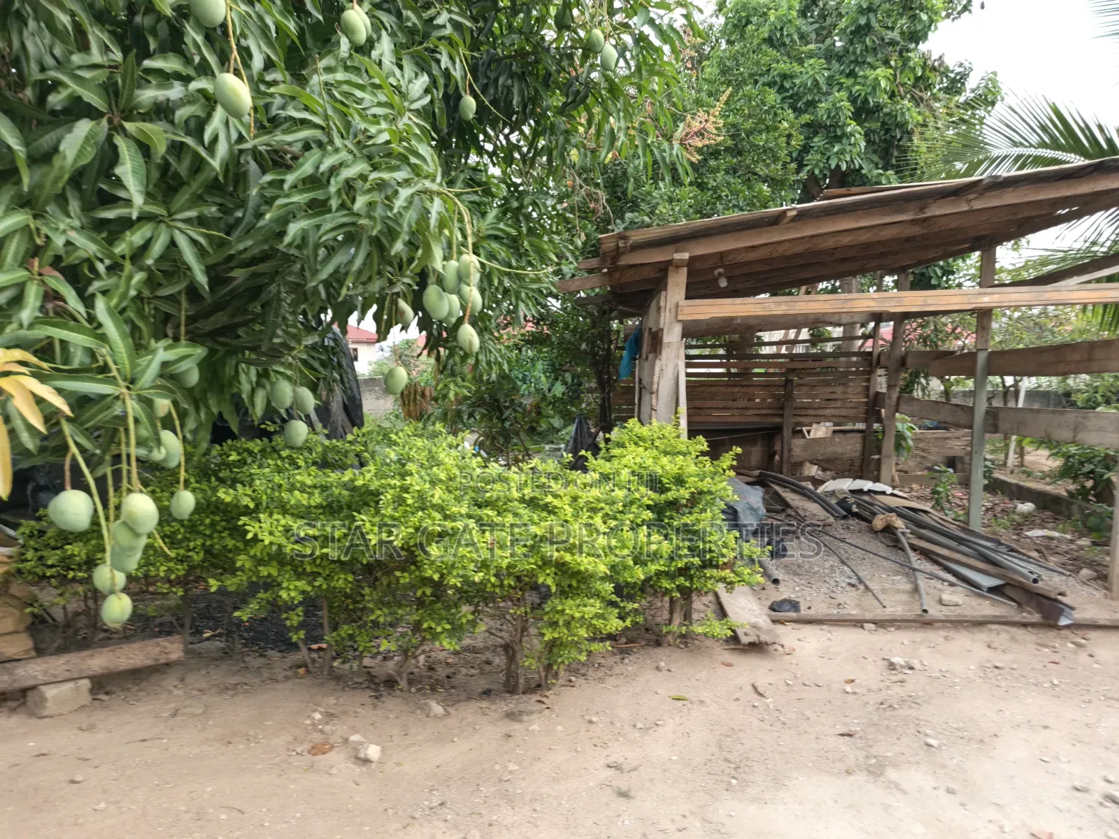 7bdrm House in Kotei, Kumasi Metropolitan for sale