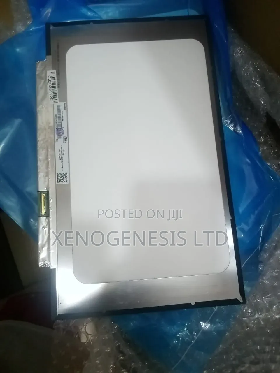 14.0 Universal Edgeless Screen 30 Pins
