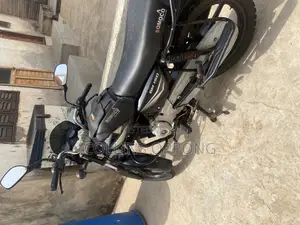 Bajaj Boxer 150 UG 2023 Black