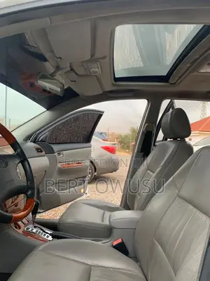 Toyota Corolla 2010 White