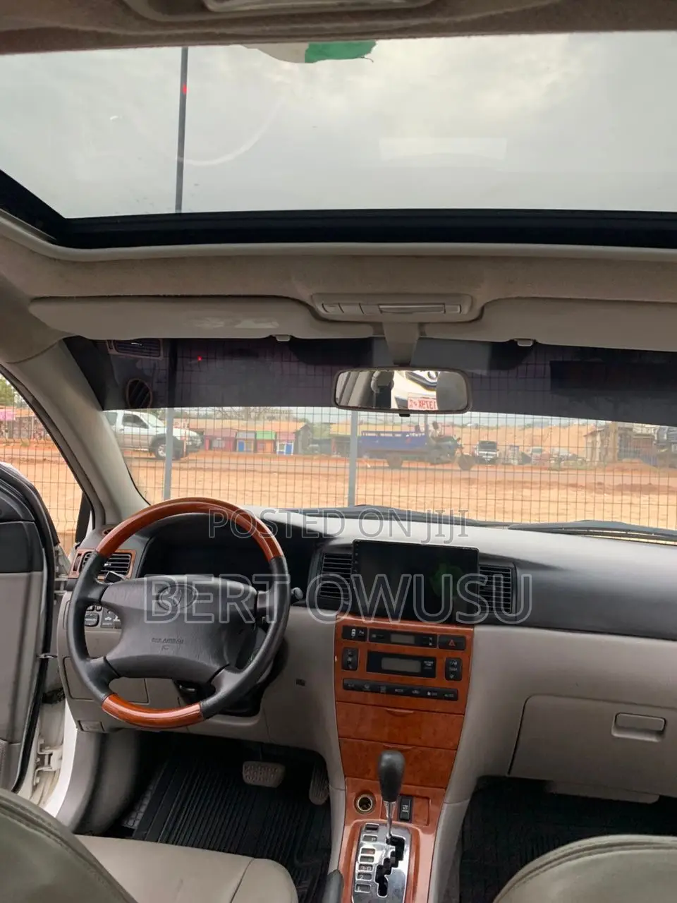 Toyota Corolla 2010 White