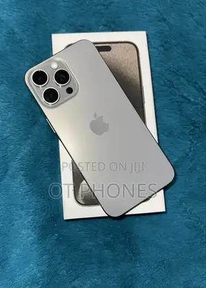 Apple iPhone 15 Pro Max 256 GB Silver