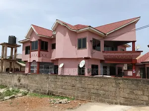 8bdrm House in Kronum Bonsie, Kumasi Metropolitan for sale
