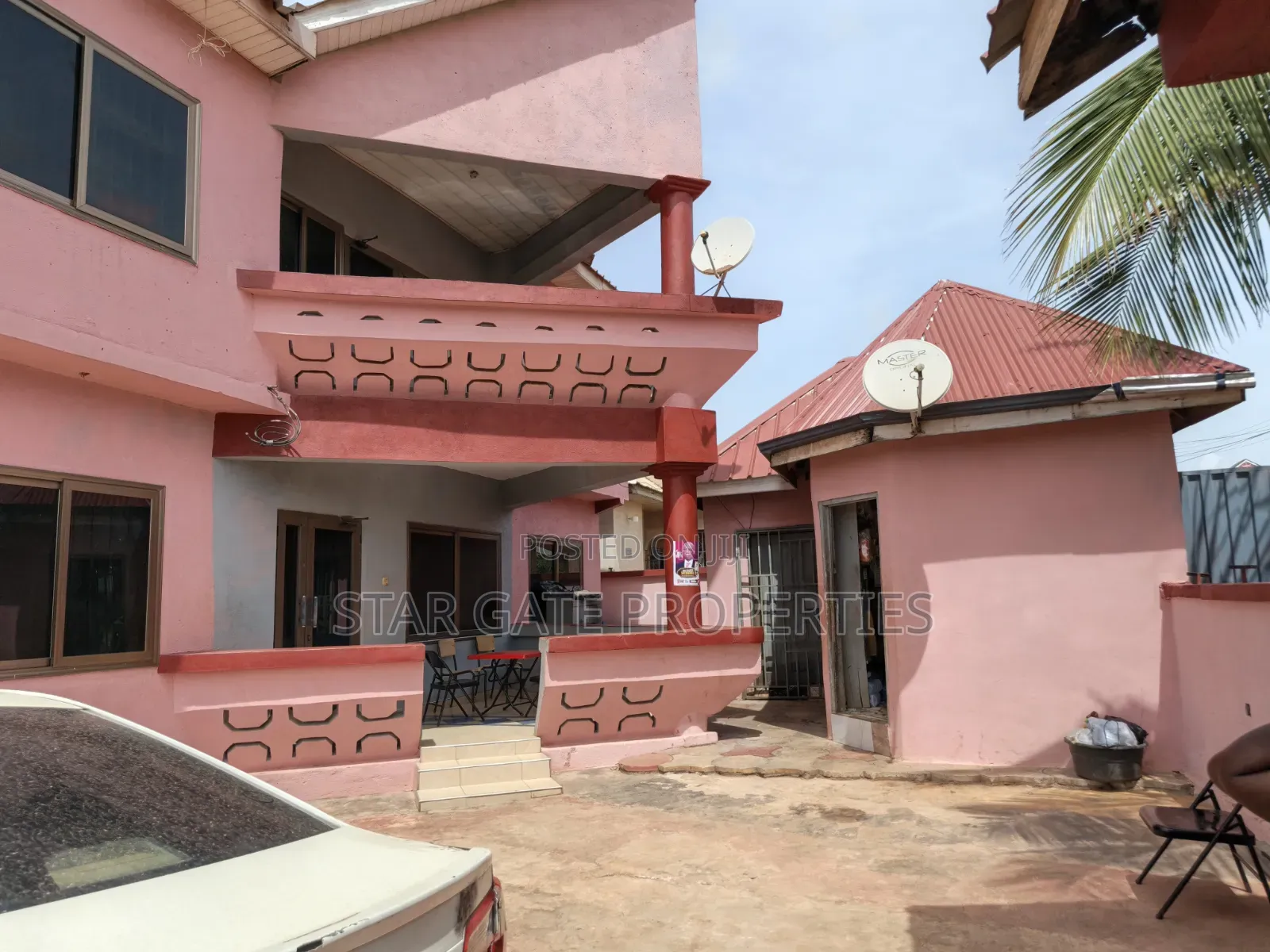 8bdrm House in Kronum Bonsie, Kumasi Metropolitan for sale