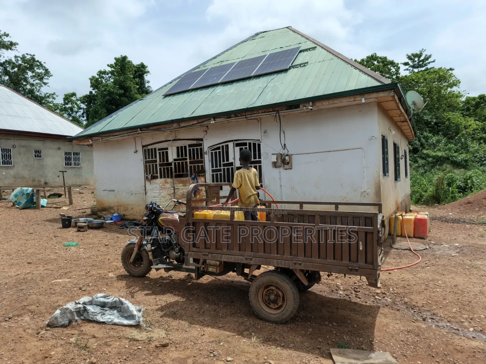 Fish Farm for Sale at Nyinahin ( Abuakwa/ Bibiani Road)