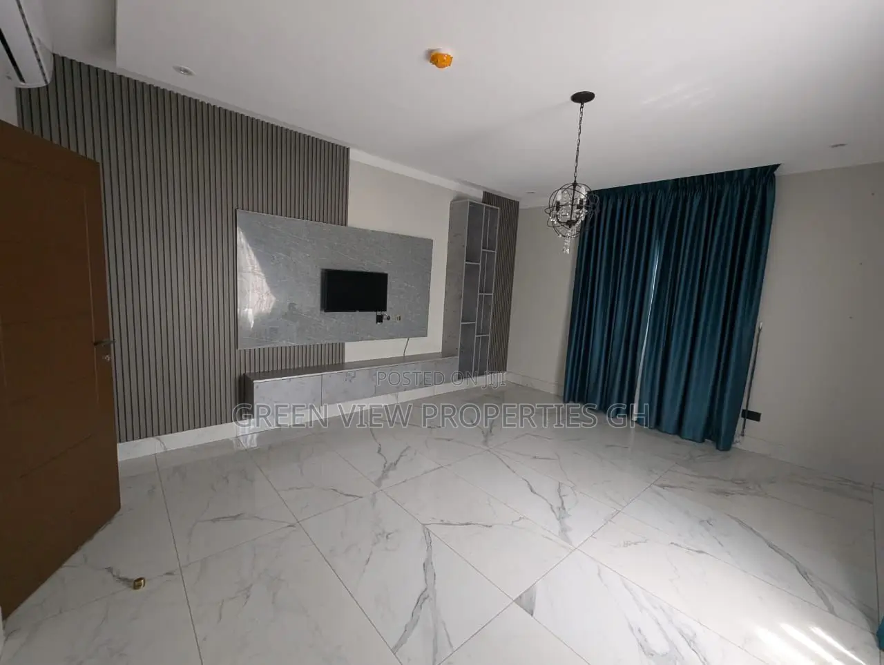 3bdrm Duplex in Airport Residential Area for rent