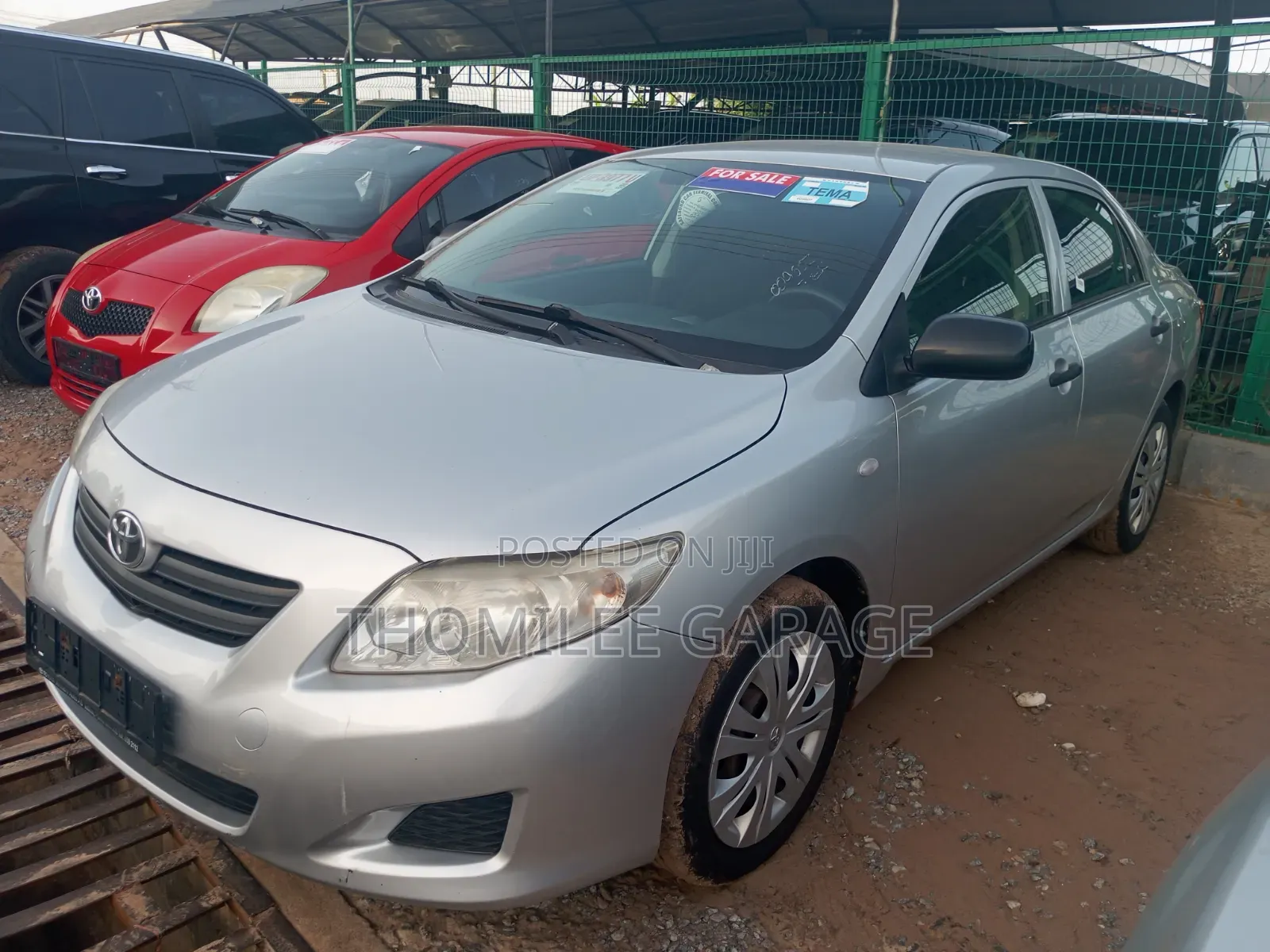 Toyota Corolla Base 4dr Sedan (1.8L 4cyl 5M) 2009 Silver