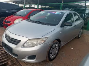 Toyota Corolla Base 4dr Sedan (1.8L 4cyl 5M) 2009 Silver
