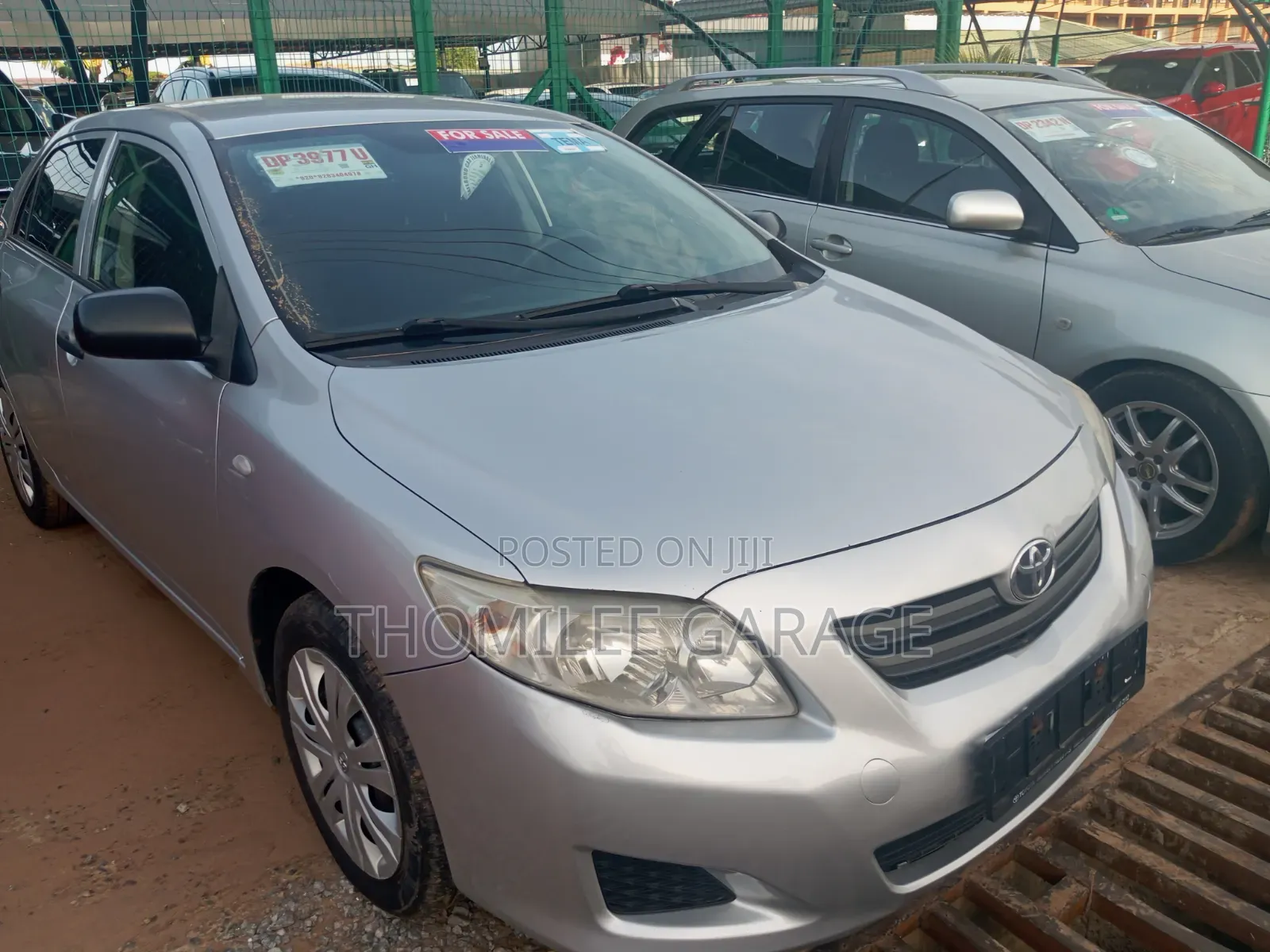 Toyota Corolla Base 4dr Sedan (1.8L 4cyl 5M) 2009 Silver