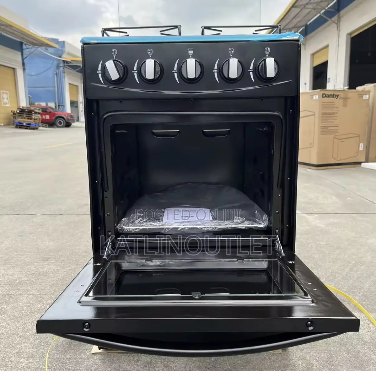 Electric and Gas Cooker