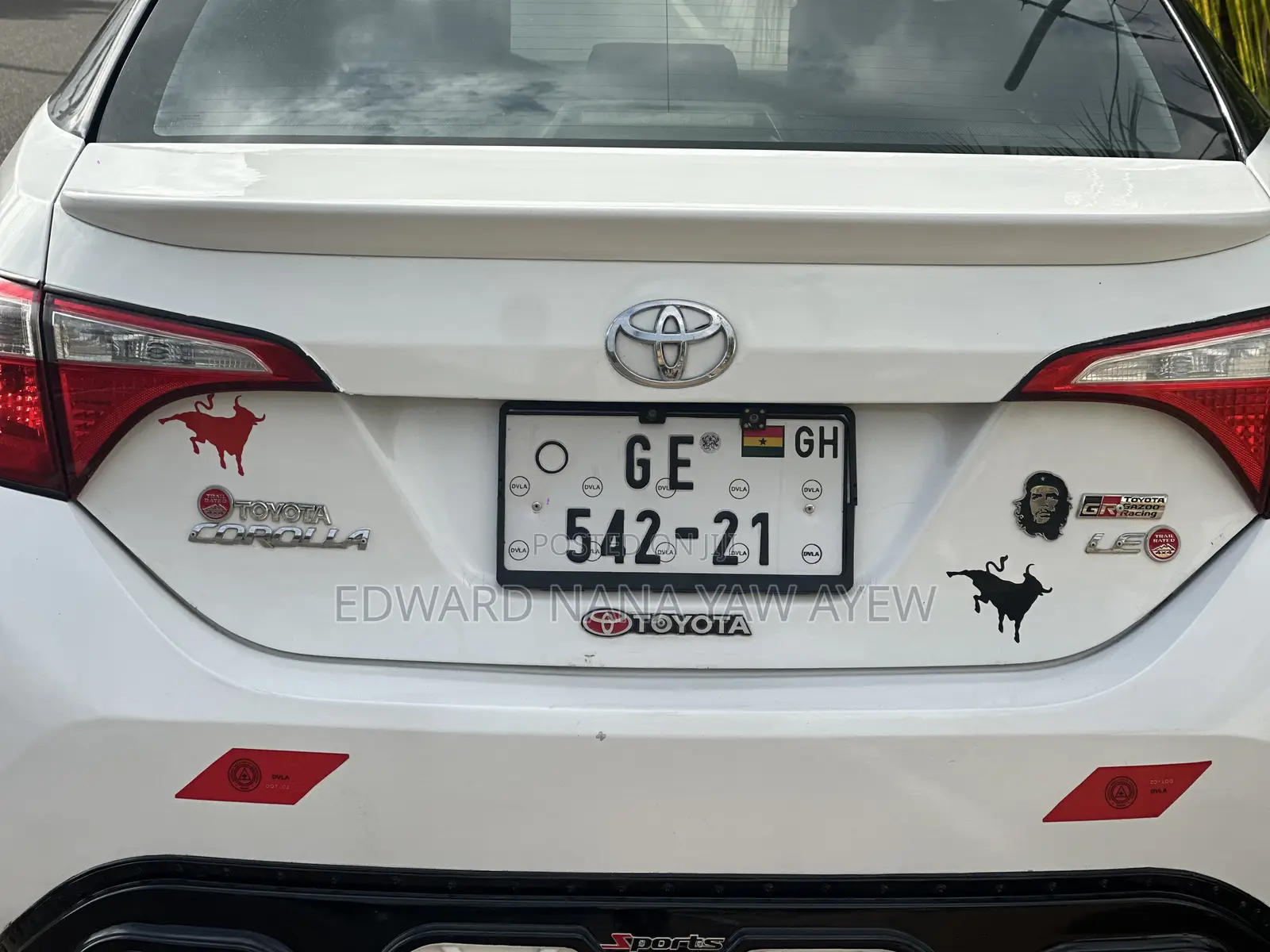 Toyota Corolla LE 4dr Sedan (1.8L 4cyl CVT) 2015 White