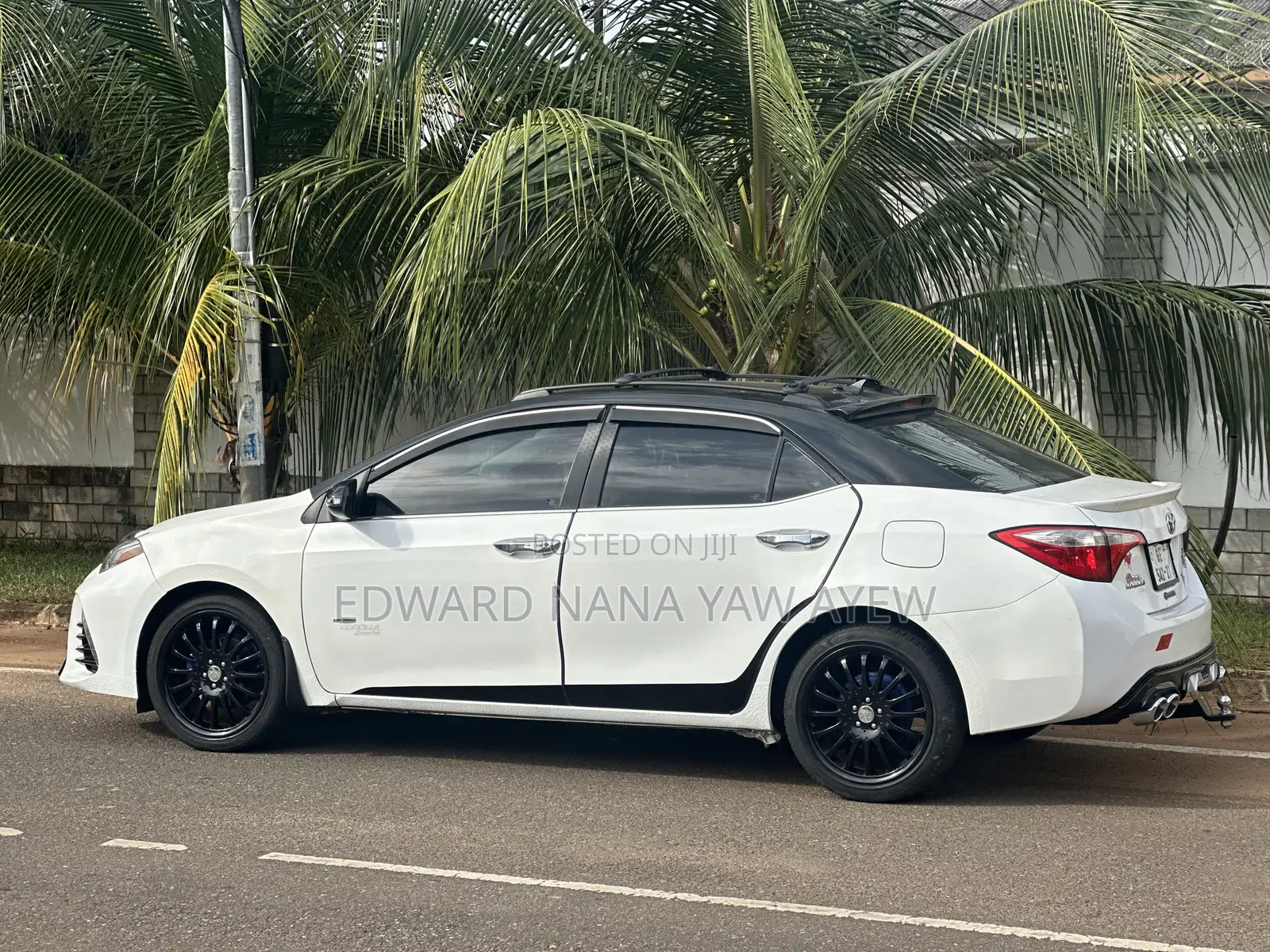 Toyota Corolla LE 4dr Sedan (1.8L 4cyl CVT) 2015 White