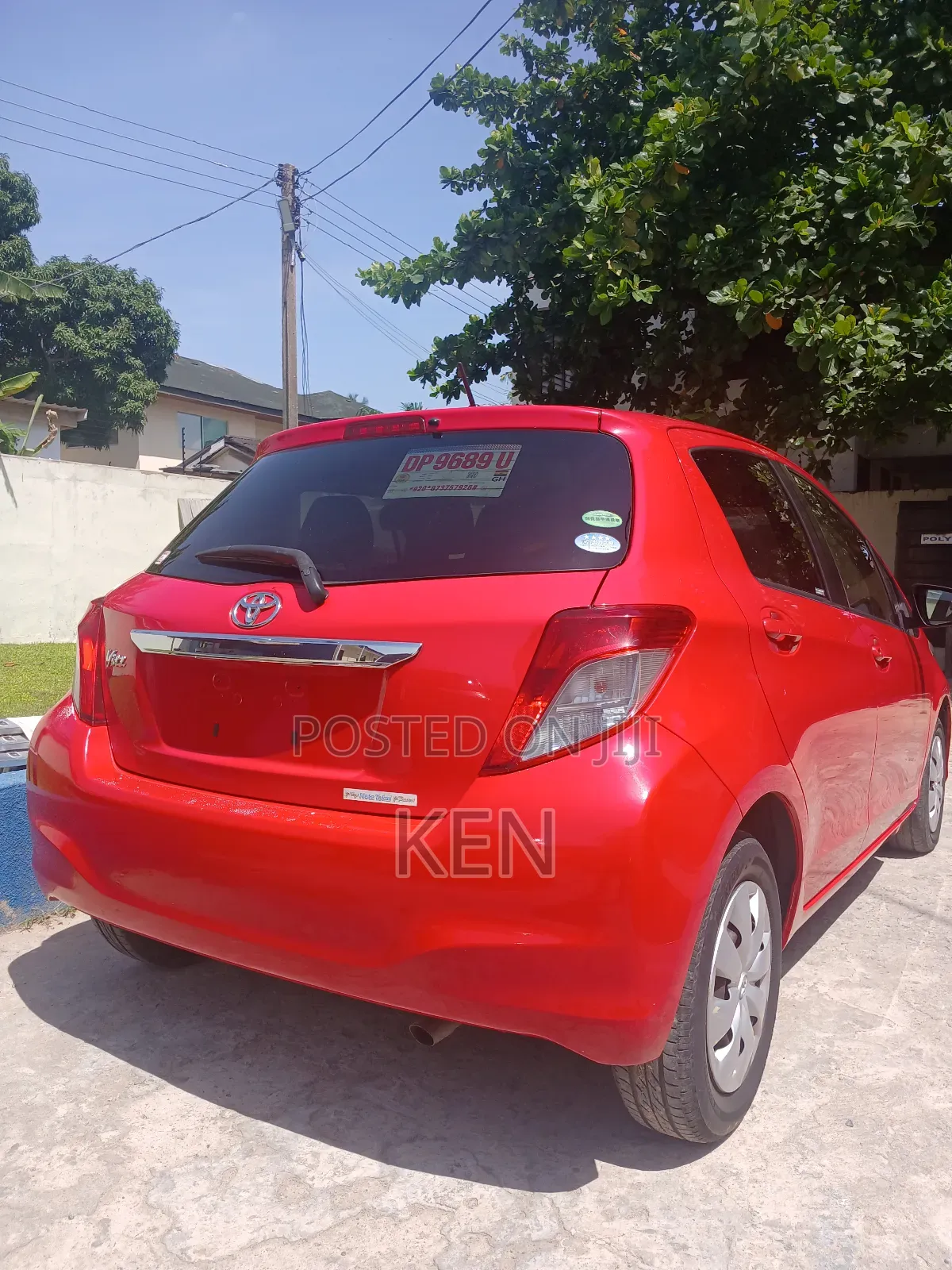 Toyota Vitz 1.3 FWD 5dr 2013 Red