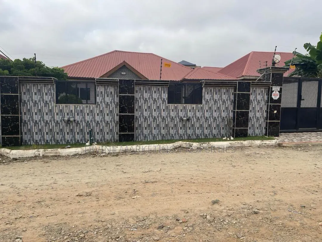 4bdrm House in Acp Franco Estates, Pokuase for sale