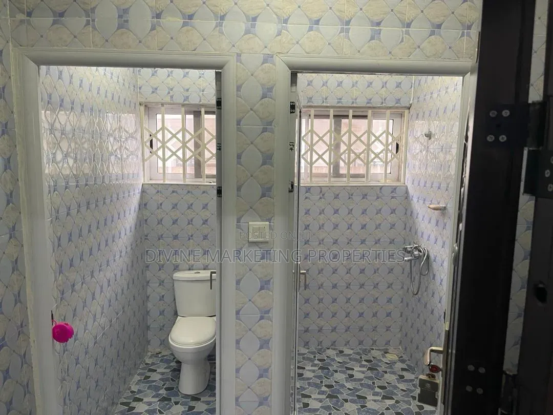 4bdrm House in Acp Franco Estates, Pokuase for sale