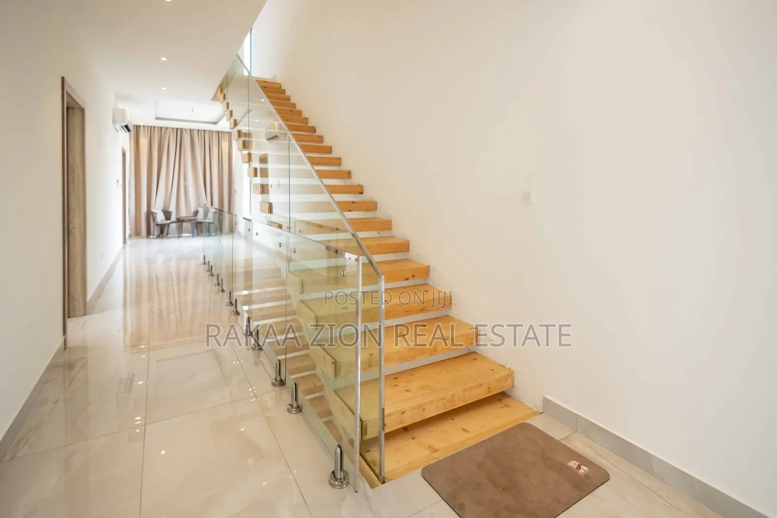 5bdrm Townhouse/Terrace in Rakaa Zion, Ability for sale