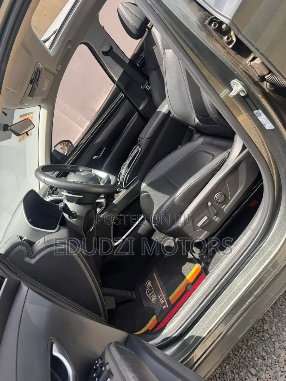 Hyundai Tucson Limited 2022 Gray