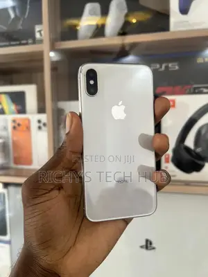 Apple iPhone X 64 GB White